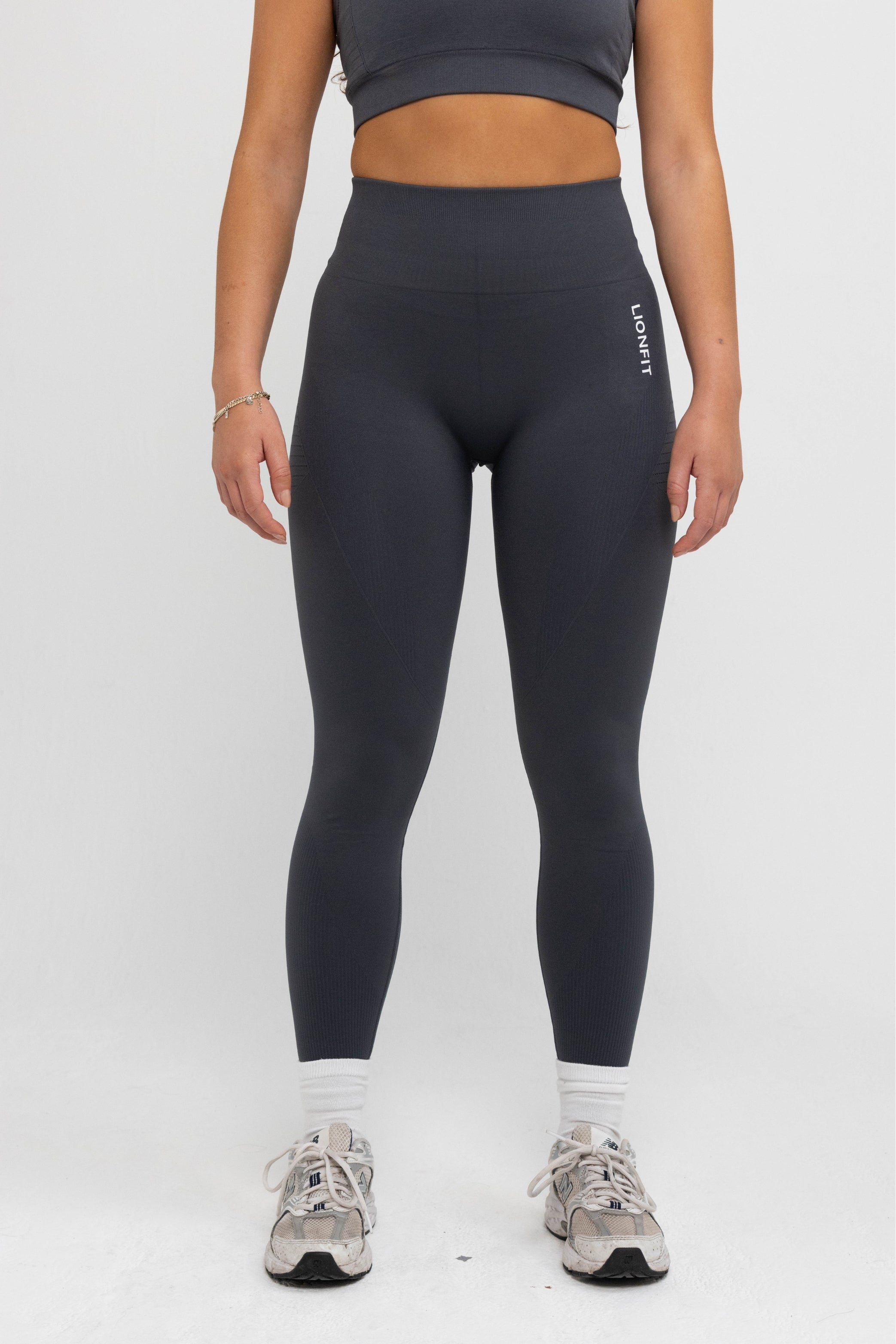 LIONFIT LEO SEAMLESS LEGGINGS ANTRA GREY 1