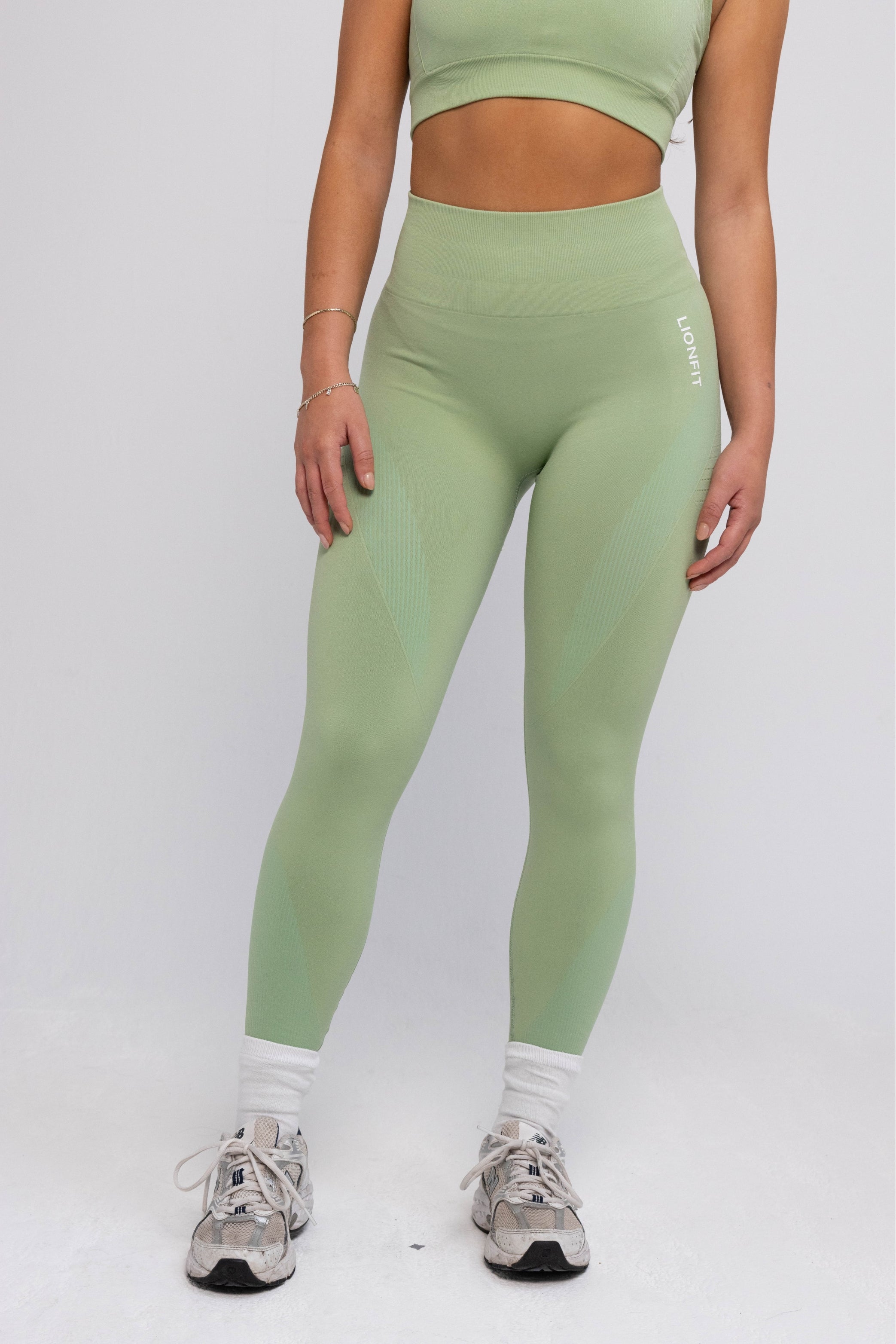 Leo Seamless Leggings Peridot Green - Lionfit