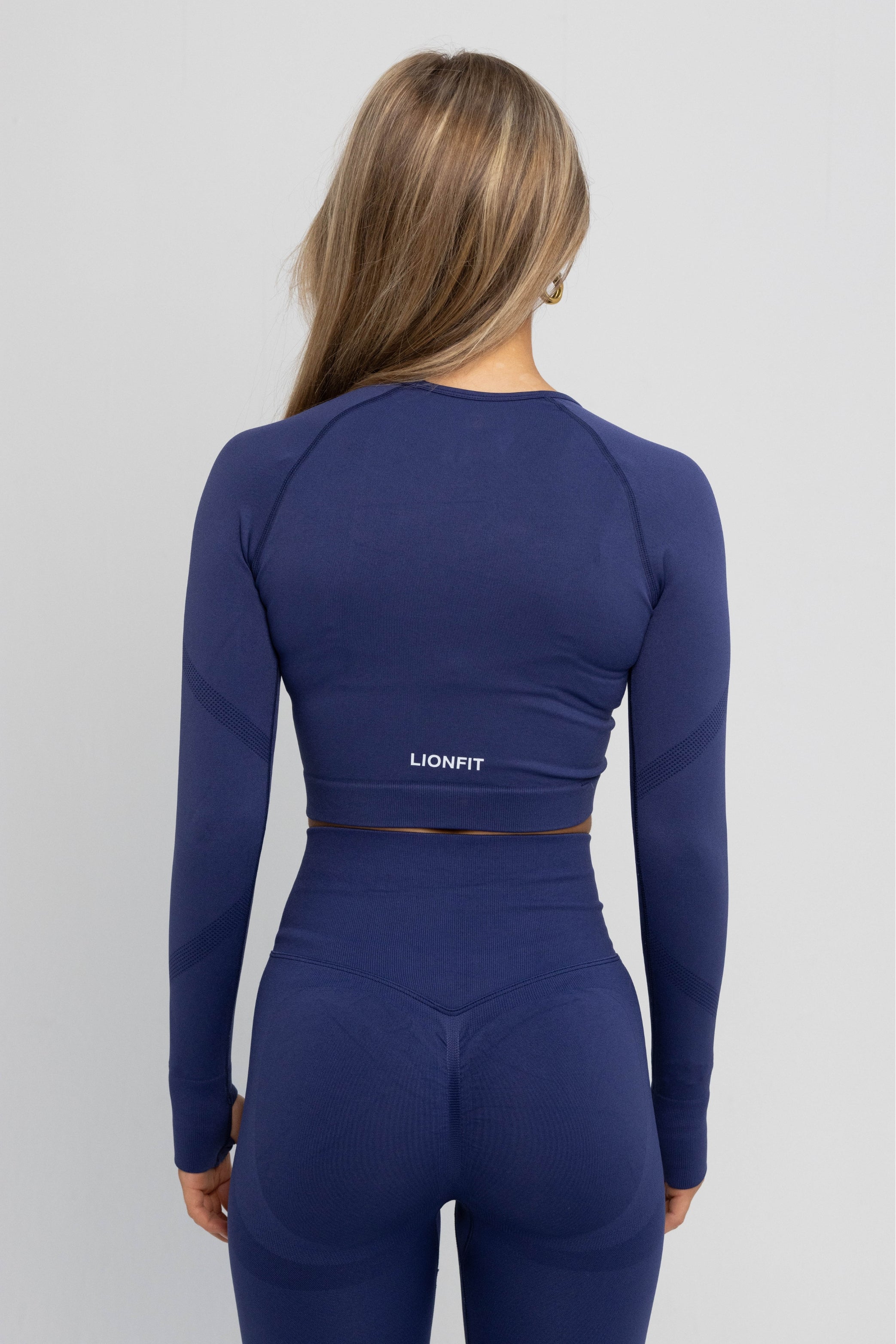 LIONFIT NALA SEAMLESS LONGSLEEVE TOP BLUE 2